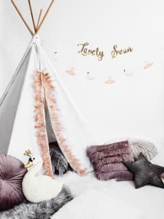 Baner krásná labuť, zlaté barvy, 64x21.3cm